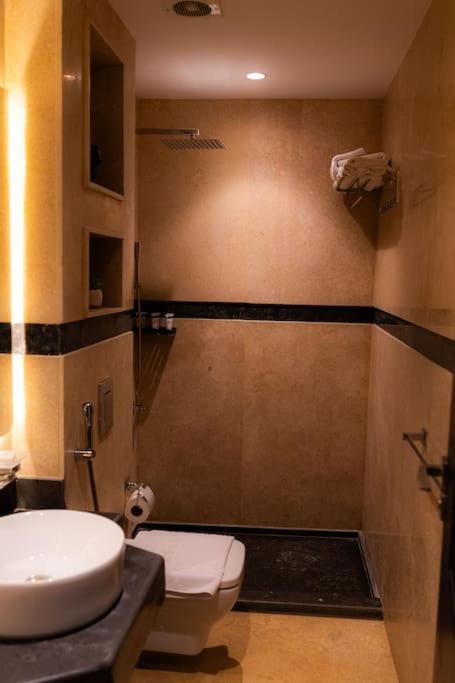 Apartment Marron Pharaohs Isis Cairo